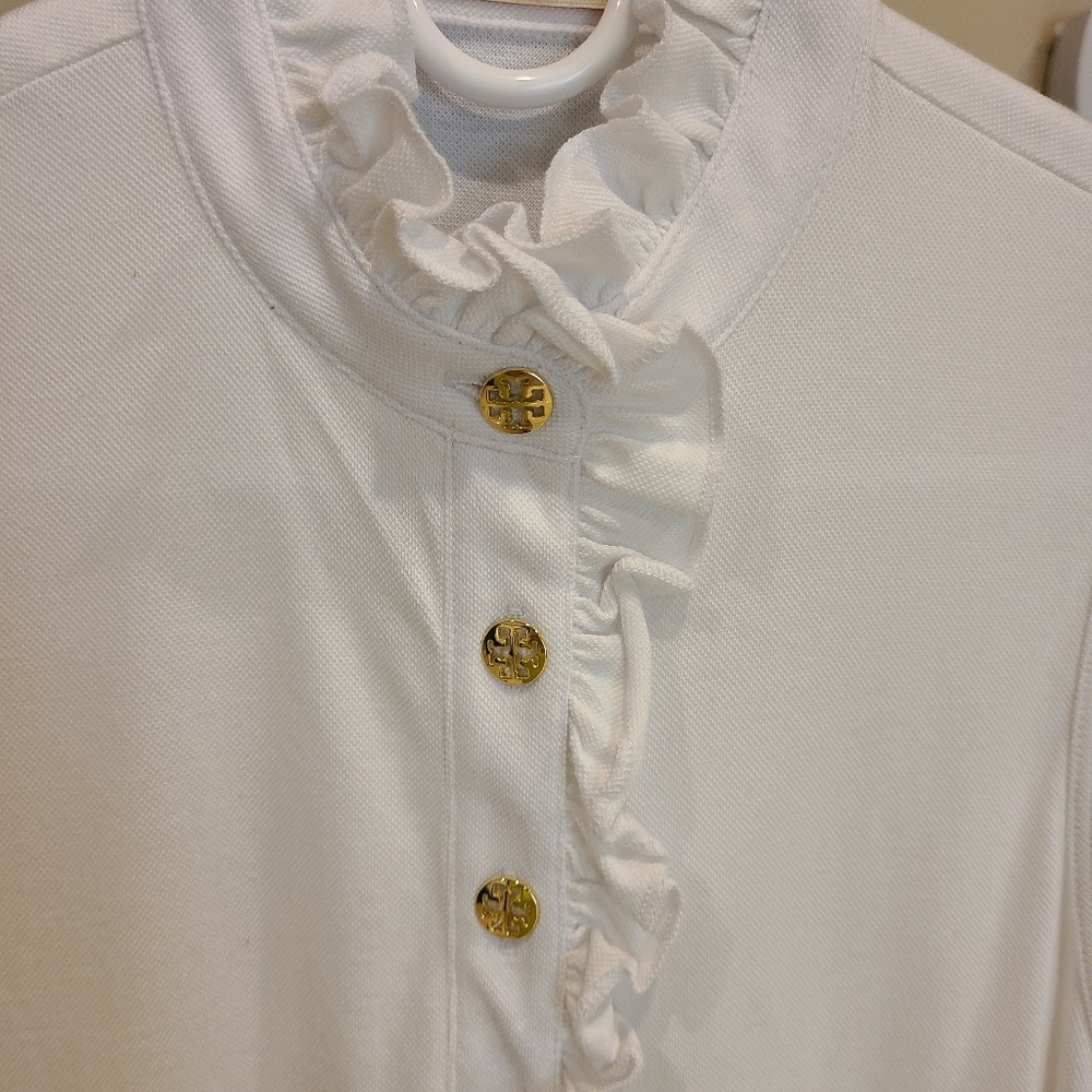 Tory Burch Ruffle tip - Picture 2 of 4